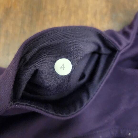 Lululemon Practice Daily Pants Leggings in Deep Zinfandel, Size 4 - Picture 11 of 12